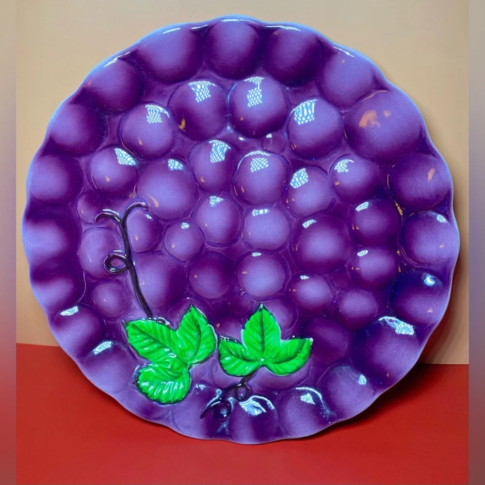 Vintage France Majolica Round Grape Motif Serving Platter Plate‎